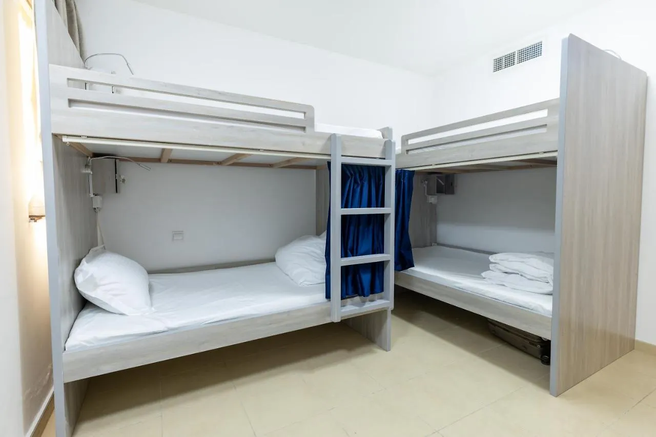 Travel Hub Premium Hostel Dubai